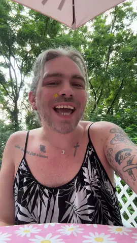 A post by @dantejamees on TikTok caption: “Happy people ain’t hatin and Hatin people ain’t happy.”