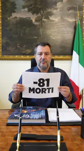 A post by @matteosalviniufficiale on TikTok caption: Nuovo Codice della strada in vigore da 7 mesi, meno 81 morti, meno 958 feriti, meno 1034 incidenti stradali, meno 15% di multe. Questo vuol dire che la prudenza e il buonsenso al volante stanno premiando. Insieme si vince e si vive.