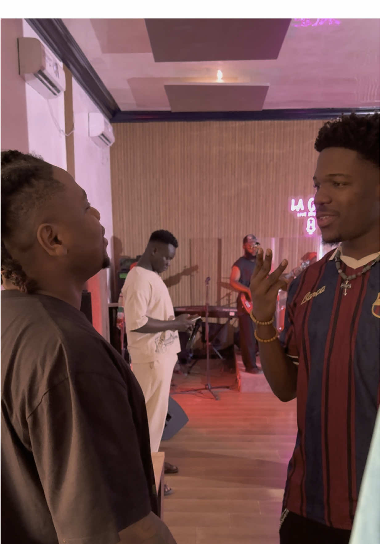 A post by @axelmerryl on TikTok caption: @Tidiane Mario Officiel merci pour le passage 🇨🇬🇨🇬