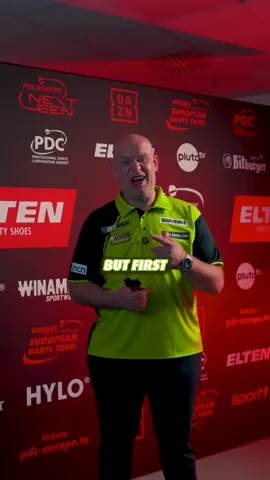 A post by @pdceuropedarts on TikTok caption: Guess the player with Michael van Gerwen🤔 Did you also get it as quick as MvG?🔥 #darts #pdceurope #vangerwen #foryou 