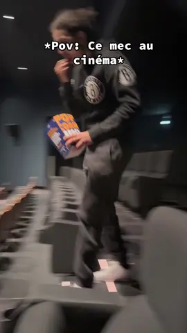 A post by @zakiiin0 on TikTok caption: Pov: j’ai ramassé tout les pop corn