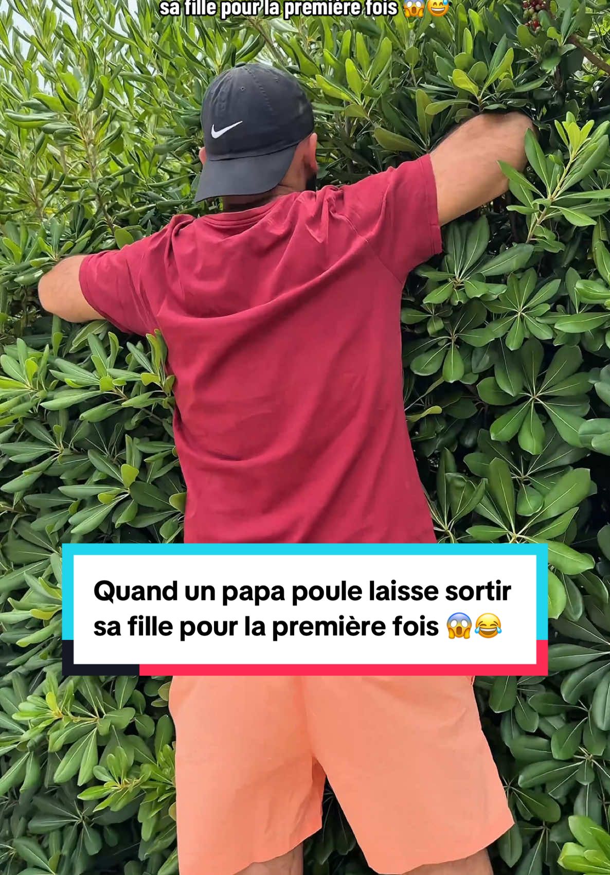 A post by @johan_racha on TikTok caption: À deux doigt de lui mettre un traceur à la petite 😂 #Drole #Humour #Famille #Family #fatherdaughter #prank #couple #johanracha 