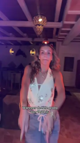 A post by @luna.nieuwboer on TikTok caption: Pretty girls @Sera Matulessy @Noor Omrani @Dajour @Demi-Nàhlya @nichara 