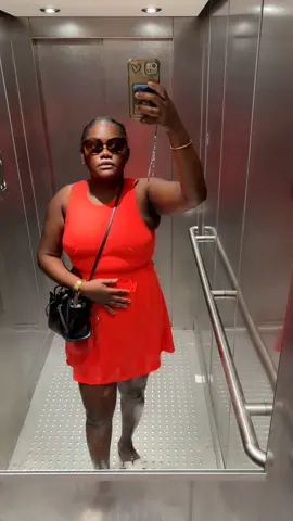 A post by @esperancekabeya on TikTok caption: 👂👂👂👂