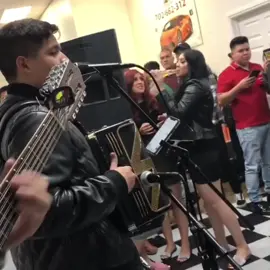 A post by @todobien282 on TikTok caption: Muchacho fracasado con Los de la o y clave 702 🧨 #corridos #grupolosdelao #clave702 @Grupolosdelao 