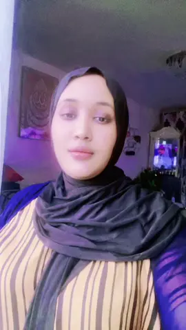 A post by @iqrushbe on TikTok caption: #promomakanliburan #muqdishotiktok🇸🇴🇸🇴❤ #puntlander🇸🇱 jecel xasid ma wayo 