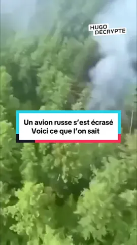 A post by @hugodecrypte on TikTok caption: Toutes les personnes à bord de l’appareil sont m0rtes