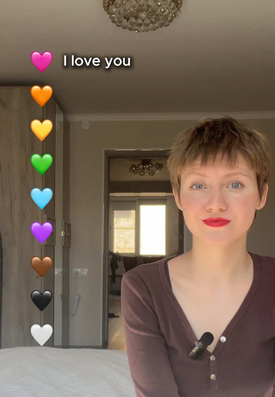 A post by @lola_speak1 on TikTok caption: @lolaspeak_app 🚀 Download our app and get a personalized learning plan based on your interests!  #learnenglish #speakenglish #vocabulary #studyenglish #EnglishTips #language #grammar