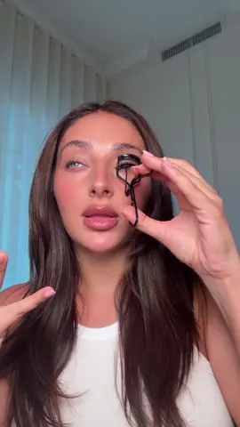 A post by @vanessanicolestern on TikTok