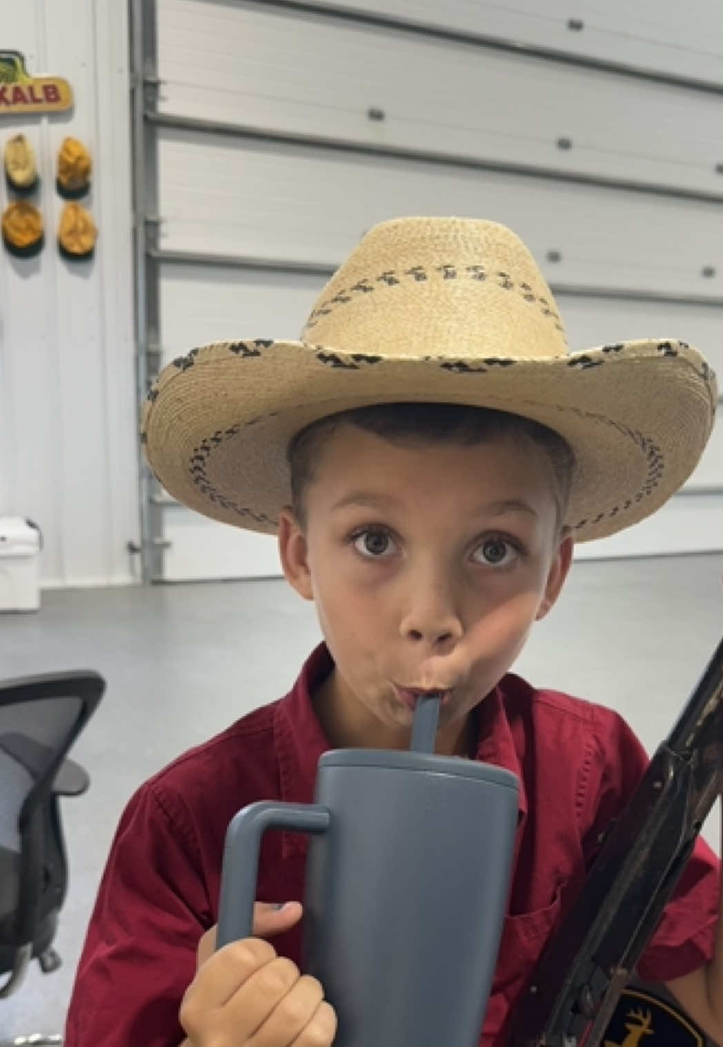 A post by @justajacksonthing on TikTok caption: @BrüMate sent us the 30oz and 40oz cups to try out . With these hot days we’ve had Jackson are I appreciate how the beverage stays cold , it can be locked for no spillage . Click the link below to get yours before they sell out . #tractorkid #makefarmingfun #justajacksonthing #cup #brumatepartner 