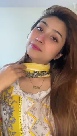 A post by @achol06 on TikTok caption: #butterflyachol #tiktoklondon #Butterflyhurrem 