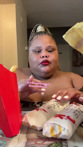 A post by @cekeyusjones on TikTok caption: #eatwithcekeyus 