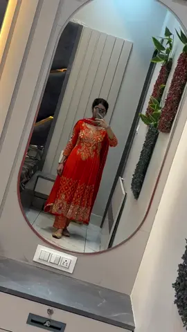 A post by @ on TikTok caption: WhatsApp no.:- +91 82649-51346 #suit_patiala_shahi #punjabisuits #boutiquesuits #boutiquestiching #canadaboutique #weddingsuits #torontowedding #canadasuits #trendingpunjabisuits #newpunjabisuits  #punjabwedding  #usaweddings #ontario #brampton #bramptonweddingshoot