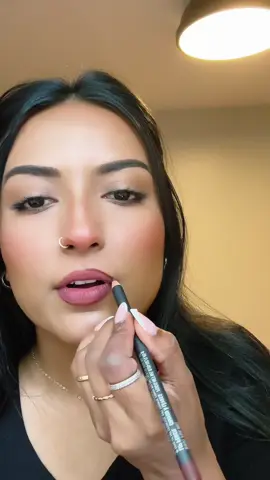 A post by @t4nju on TikTok caption: #fyp #trending #grwm #vacation #makeuptutorial #t4nju @Huda Beauty @M.A.C Cosmetics Store @L’Oréal Paris @Haus Labs by Lady Gaga @Benefit Cosmetics @elfcosmetics 