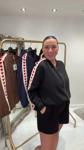 A post by @rheasboutiquex on TikTok caption: NEWNESS THIS MORNING .. omg LOVE LOVE LOVE ❤️❤️❤️❤️❤️❤️❤️❤️❤️❤️❤️ #fyppppppppppppppppppppppp #fashioninspo #tiktokmademebuyit #boutique #clothingbrand #2piecesets #smallbusiness #airportoutfits #fashionblogger #fashion #goviral #shortsets #fashiontiktok #summertime #2025 #clothing 