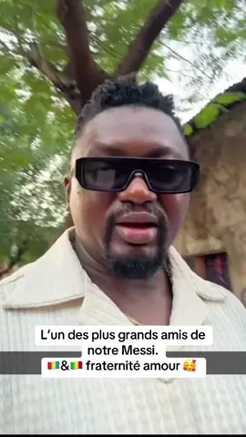 A post by @azayafanpageofficiel3 on TikTok caption: Arena 13. Décembre @AZAYA_OFFICIEL  #pourtoii #azaya 