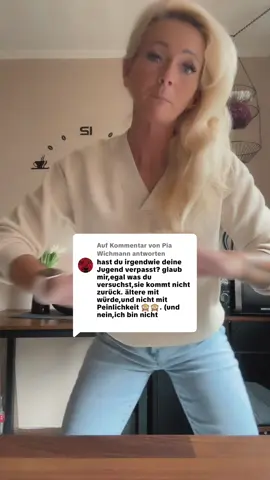 A post by @nachim22 on TikTok caption: Antwort auf @Pia Wichmann besser ist es 😂😂😂😂😂😂😂😂😂😂