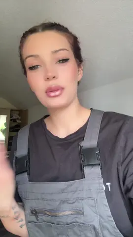 A post by @iuliaiuliana161 on TikTok