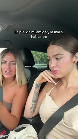 A post by @andreabuenotattoo on TikTok caption: Que blanca estoy y que morena está Lidia🥲 @Lidia Fernandez Ruiz 