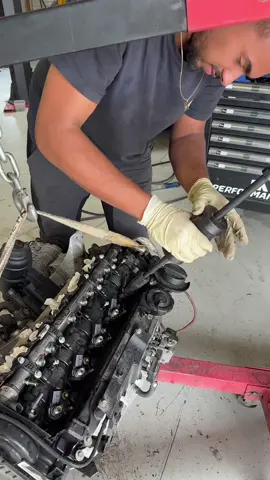 A post by @jamesperformance on TikTok caption: Une idée ??#jamesperformance #pourtoi #mecanique #cartiktok #help 