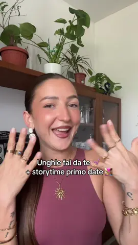 A post by @martinadutto on TikTok caption: per le unghie raga ho anche un codice sconto del 20% MARTINADUTTO_PROGLOW @proglow_italia mentre per altri aggiornamenti se non ci saranno malelingue arriveranno lol #unghietutorial #proglownails #ricostruzioneunghie #unghiefaidate #gifted 