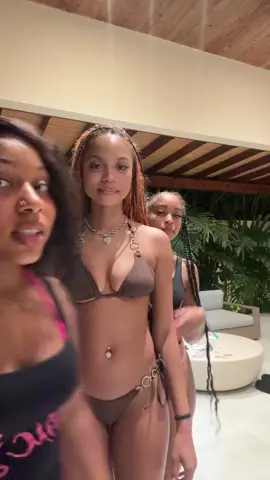 A post by @heavennrileyy on TikTok caption: 😂😂😂😂😂