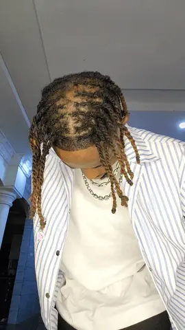 A post by @petitouste3 on TikTok caption: sentiments koura en personne @OUSTE DE MARIAMA 