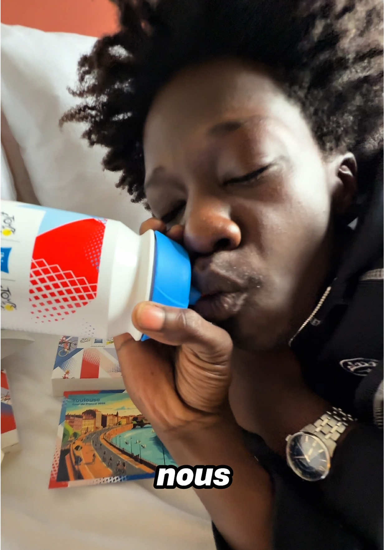 A post by @tsukuytb on TikTok caption: J’étais sur un lit qui roule 😂  Merci @ibis budget France pour l’expérience de fou 💙 collaboration commerciale