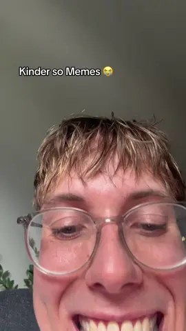 A post by @realrobyn on TikTok caption: Man checkt gar nichts 😭