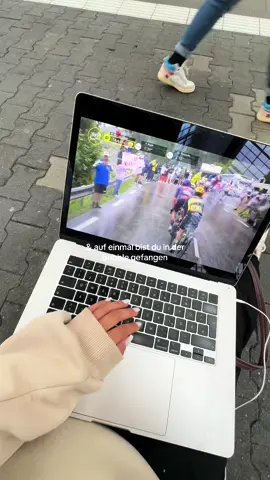 A post by @laurasophie on TikTok caption: hinter mir haben sich dann 5 Männer aufgereiht und haben zugeschaut 😂   #TourdeFrance 