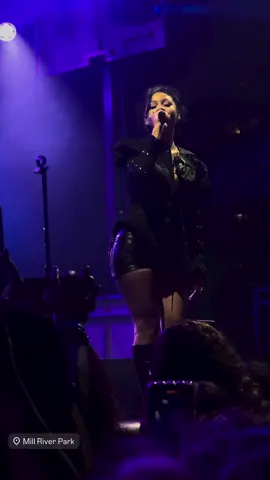 A post by @s3lkcub on TikTok caption: #mariahthescientist 