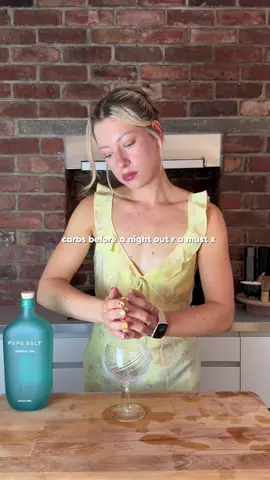A post by @cripandip on TikTok caption: ad carbs before a night out r a must x ft my absolute faves @papasaltgin 🥹 an absolutely stunning coastal gin, PERFECT with a spritz (but also 10/10 w a martini too hehe). so easy drinking and actually MADE for this incredible weather we’re having !!! i’ve spent many a sunny afternoon on my terrace with friends drinking spritz after spritz, just a gorgeous gin ☀️