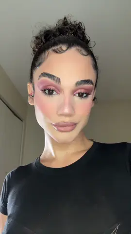 A post by @ on TikTok caption: #grwm 