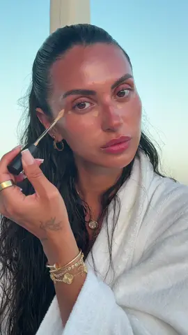 A post by @tatlafata on TikTok caption: Getting ready here >>> 🇬🇷
