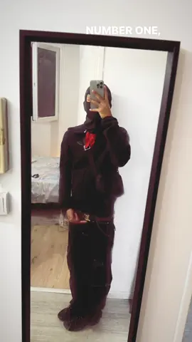A post by @x__junaid on TikTok caption: number one ☝️ #💀#paris #🇫🇷🇧🇩 
