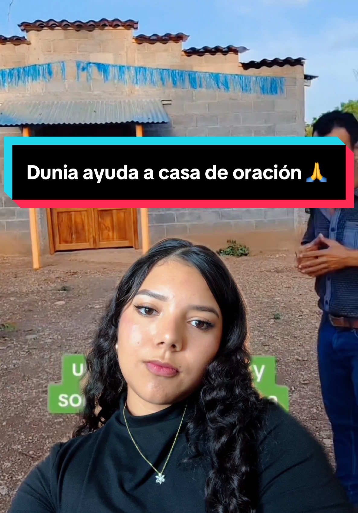 A post by @ on TikTok caption: Dunia ayuda a casa de oración 🙏 @Dios es amor 