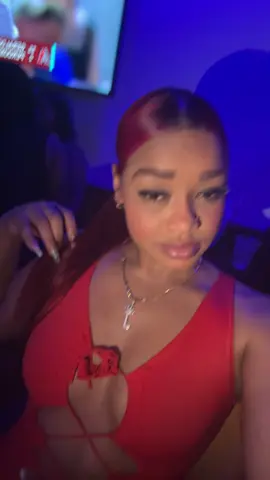 A post by @yeni838 on TikTok caption: #love #😎😈 