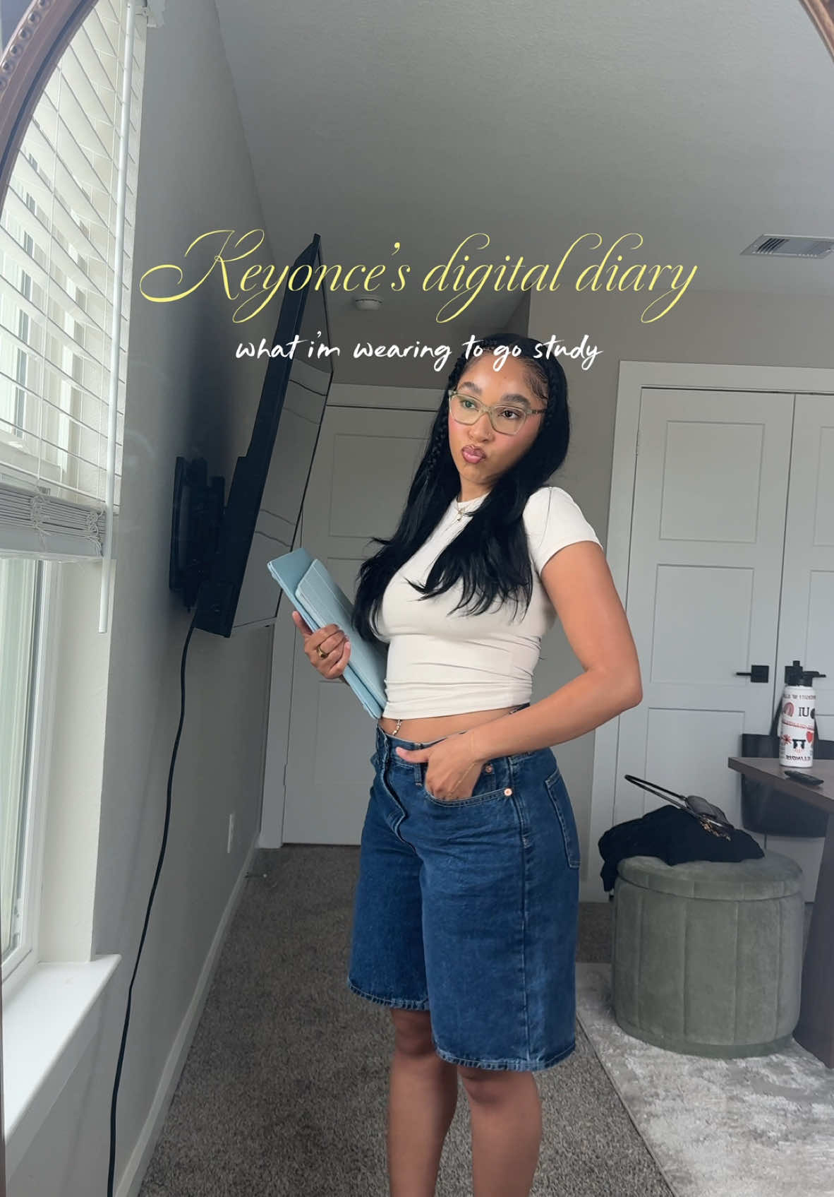A post by @keyonceeb on TikTok caption: hey queenie! tgif! | I feel the most productive when im in a cute outfit! I’m just a girl 📚📓🤓💕  - - #fyp #mcat #mcatprep #OOTD #studytok #blackgirltiktok #relatable #viral #digitaldiary #christiantiktok #outfitinspo #outfit #adidas #pink #jorts #outfit 