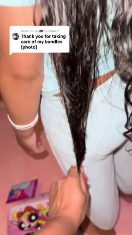 A post by @angiexroman on TikTok caption: Replying to @Lulu🇭🇹 how I take care of my daughter’s long curly hair #toddlerhair #longhair #waistlengthhair #onionshampoo #onionbiotinrosemaryhairset #curlyhair #hairhealth 