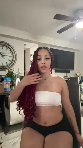 A post by @dianaswrldd_ on TikTok caption: 🫩 #foryoupage #fypシ #parati 