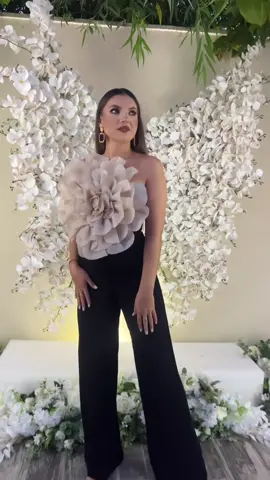 A post by @nicoletaghelase on TikTok caption: #amintire 