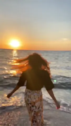 A post by @s.a.b.r.y0 on TikTok caption: #bangladeshi #🤍🕊️ #foryou #trendingsong 
