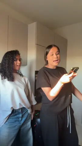 A post by @saraetraniaofficiel on TikTok caption: This part of Rush @Ayra Starr ⭐️ #ayrastarr #rush #fyp 