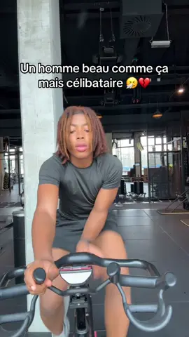 A post by @kimberleylecritiqueurr on TikTok