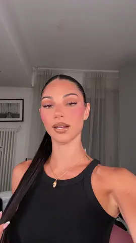 A post by @iolandadibattista on TikTok caption: Can i have it?