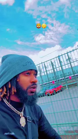 A post by @drammoussa on TikTok caption: Drame Moussa Dieu merci 👑🙏❤️