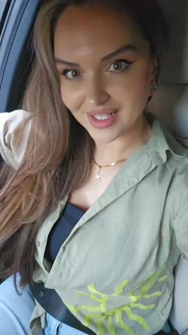 A post by @yoanayoana0790 on TikTok caption: @Ionut Feraru 🎙️ 👏👏