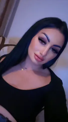 A post by @oanatha80 on TikTok caption: #foryoupage_tik_tok_viral_video❤️❤️❤️ 