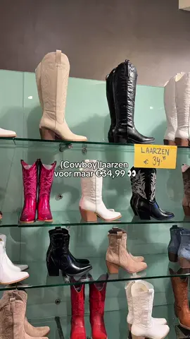 A post by @beaugoudbeek on TikTok caption: Dit is toch de hemel!!! De winkel zit vlakbij de HEMA 😊 #fy #foryou #shoppen #cowboylaarzen #Festival #festivalboots #laarzen #budget #goedkoop #koopje #utrecht 