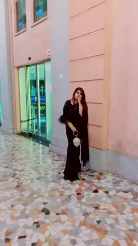 A post by @samiaasha on TikTok caption: #tictokitaly #dramaqueen #foryou #samiaasha  
